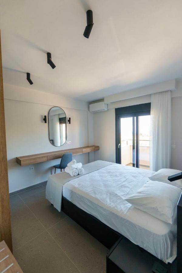 Lighthouse Apartments 크리오피지 외부 사진