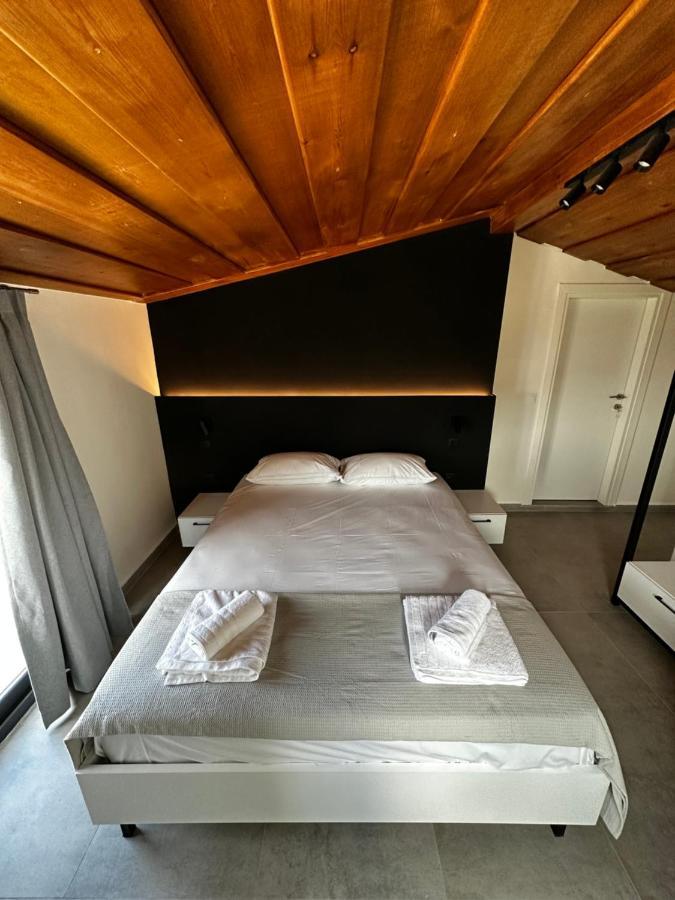 Lighthouse Apartments 크리오피지 외부 사진